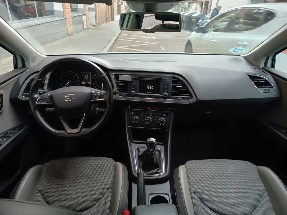 SEAT leon