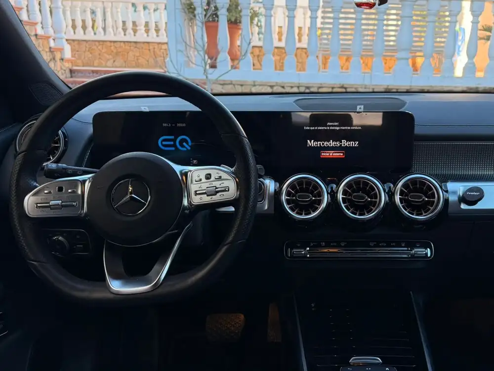 MERCEDES eqb