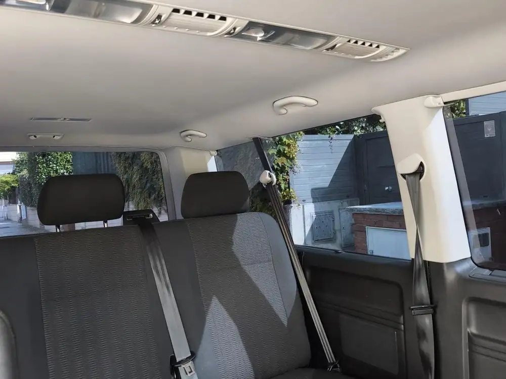 VOLKSWAGEN caravelle