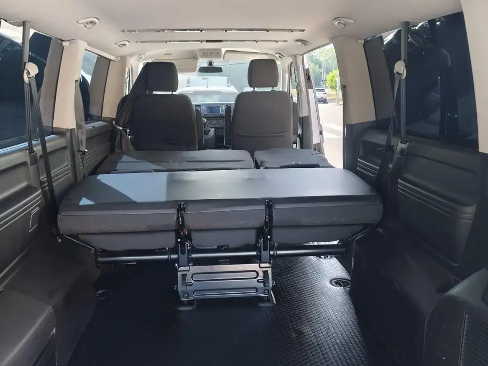 VOLKSWAGEN caravelle