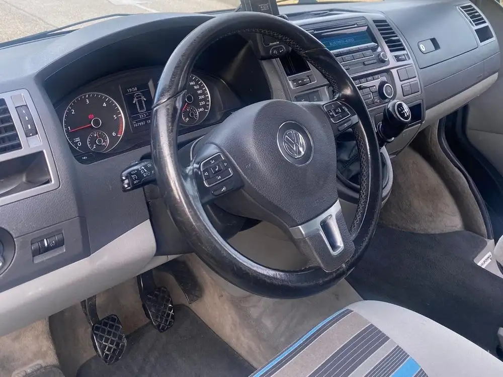 VOLKSWAGEN california