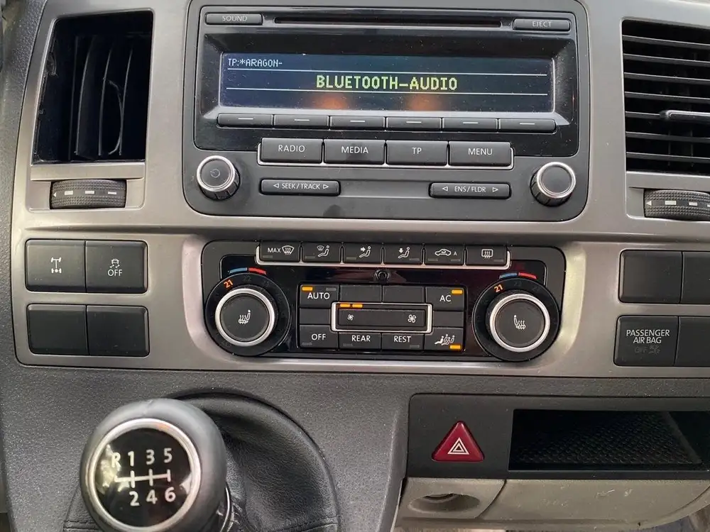 VOLKSWAGEN california