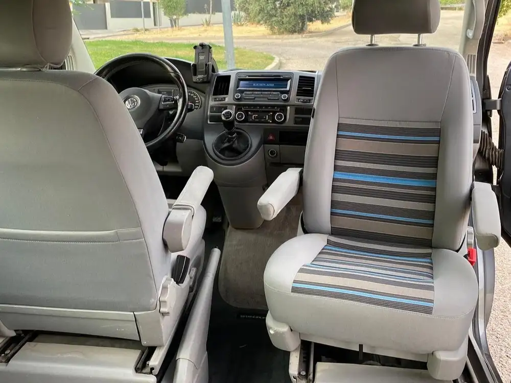 VOLKSWAGEN california