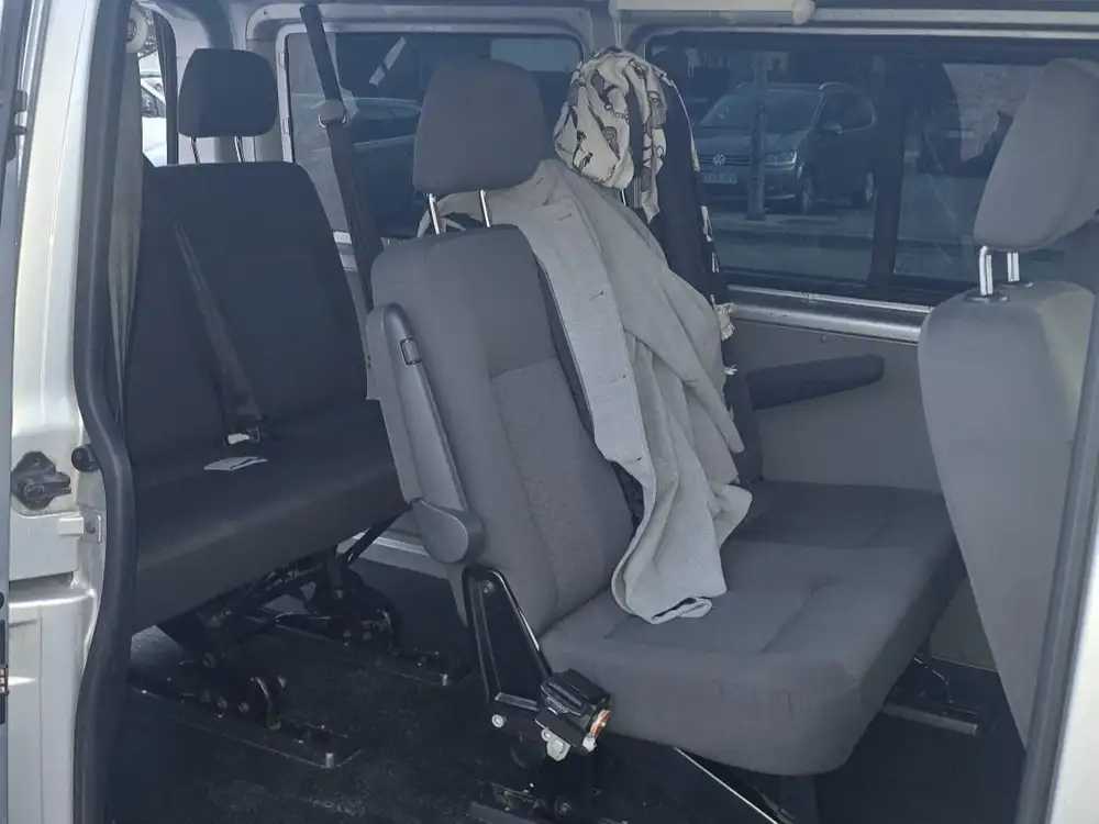 VOLKSWAGEN transporter