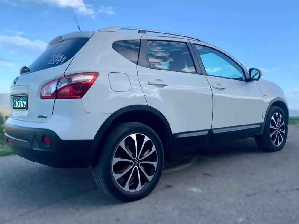NISSAN qashqai