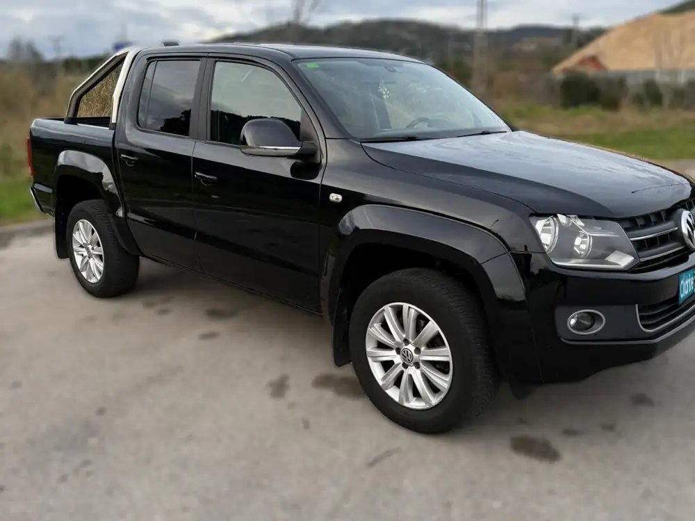 VOLKSWAGEN amarok