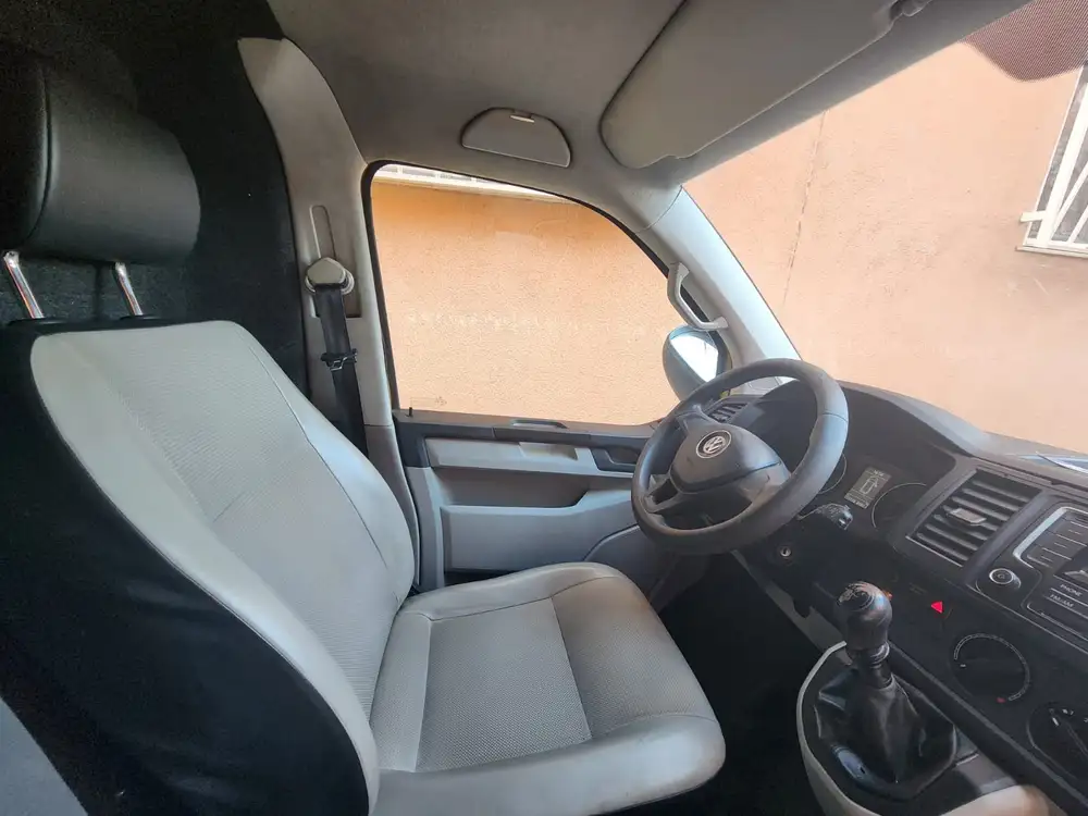 VOLKSWAGEN transporter