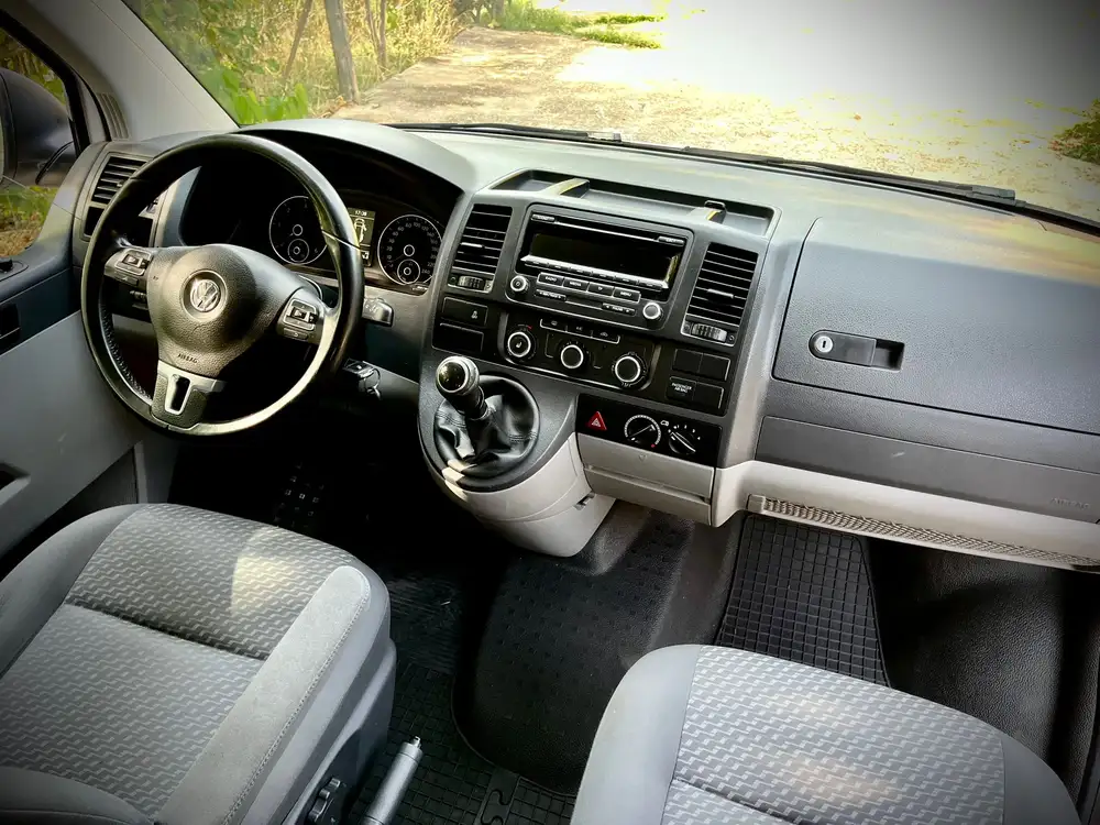 VOLKSWAGEN transporter