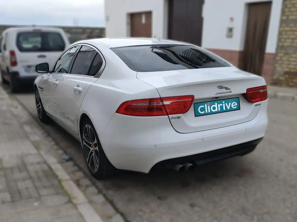JAGUAR xe