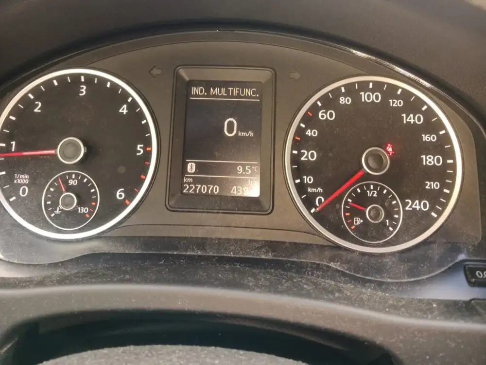 VOLKSWAGEN tiguan - Foto 6 | Clidrive