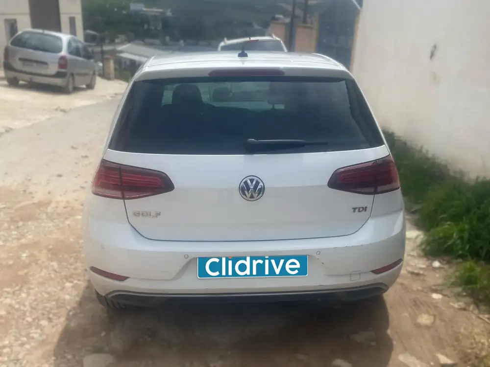 VOLKSWAGEN golf