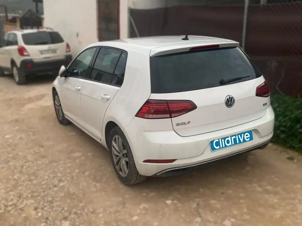 VOLKSWAGEN golf