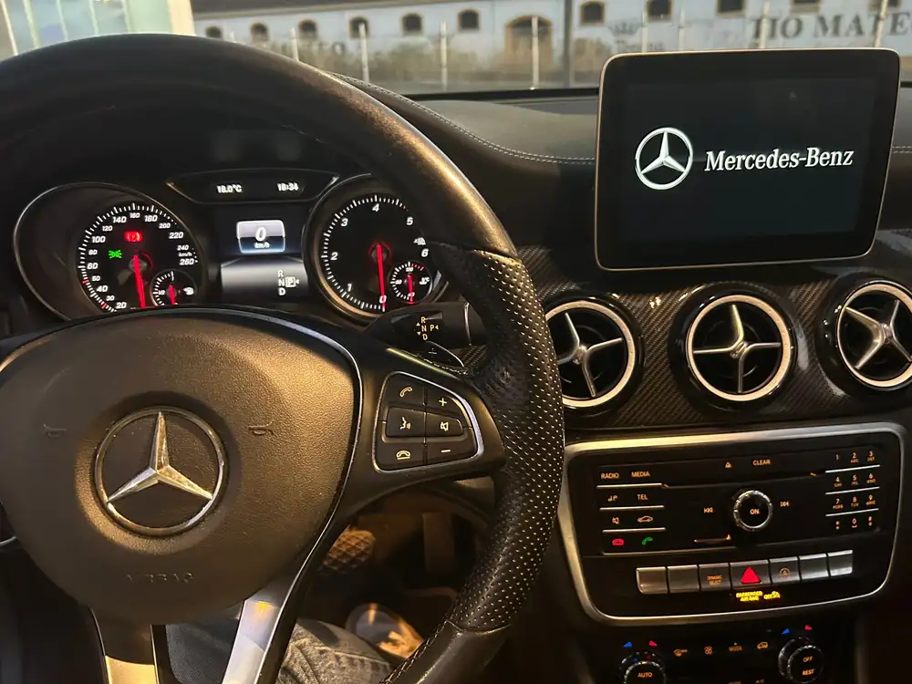 MERCEDES cla