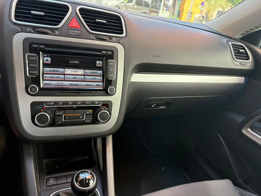 VOLKSWAGEN scirocco