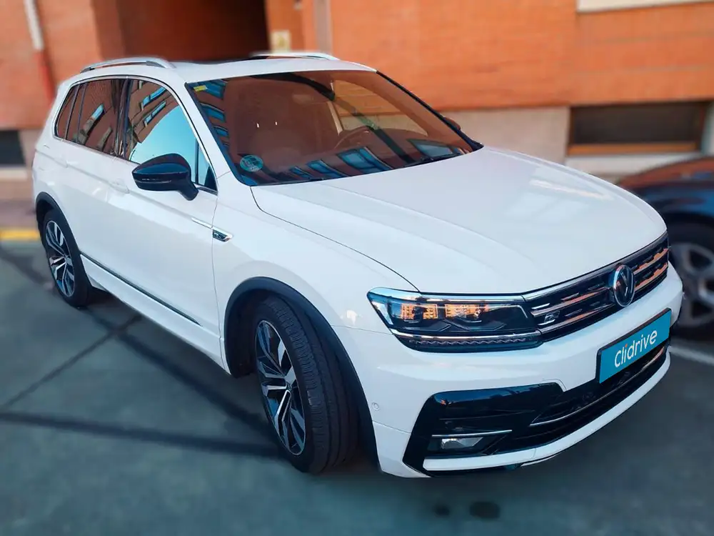 VOLKSWAGEN tiguan