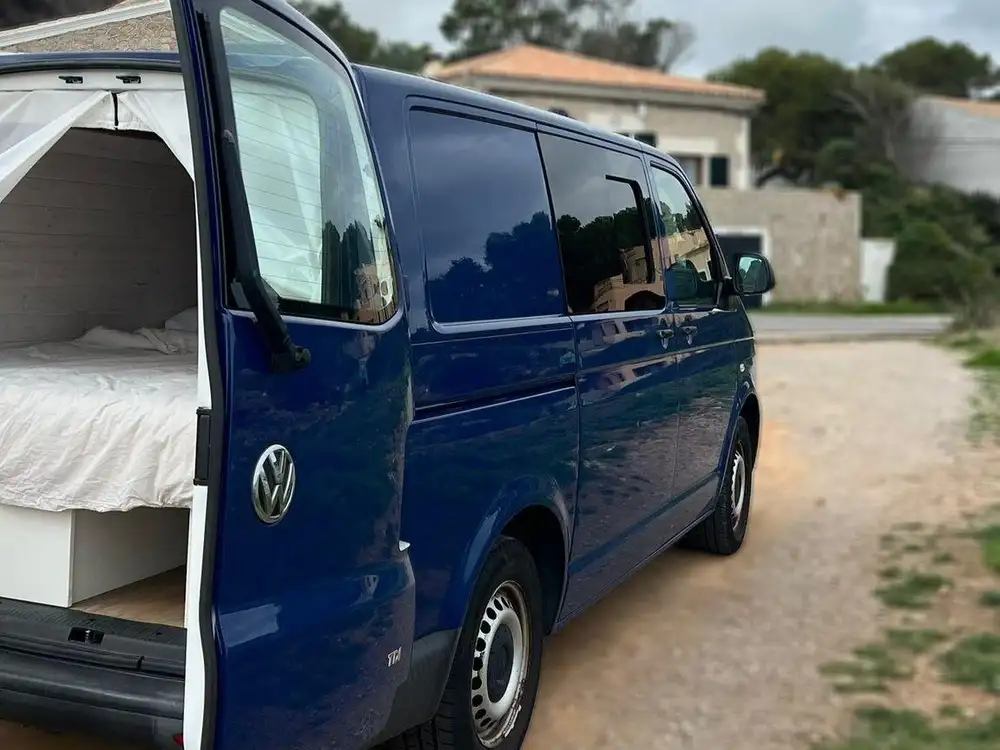VOLKSWAGEN transporter