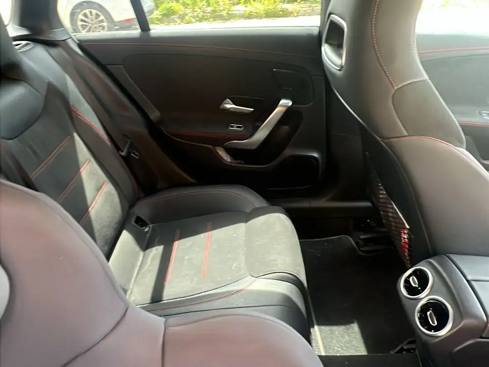 MERCEDES cla