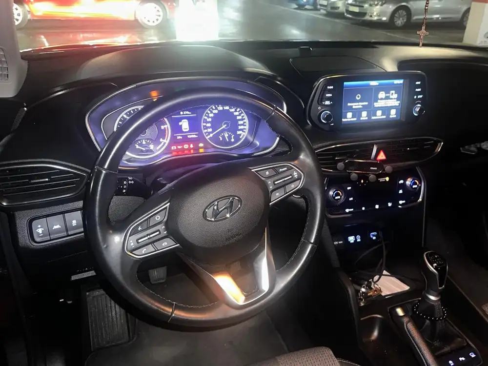 HYUNDAI santa fe
