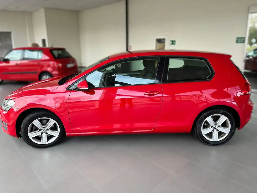 VOLKSWAGEN golf