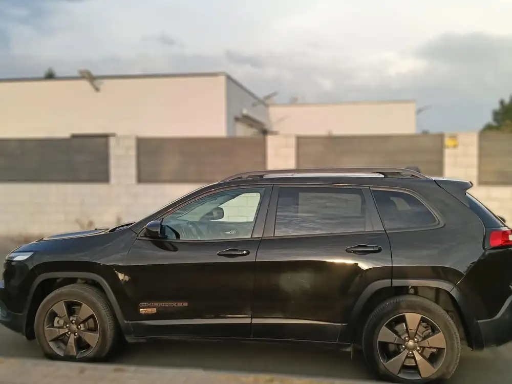 JEEP cherokee