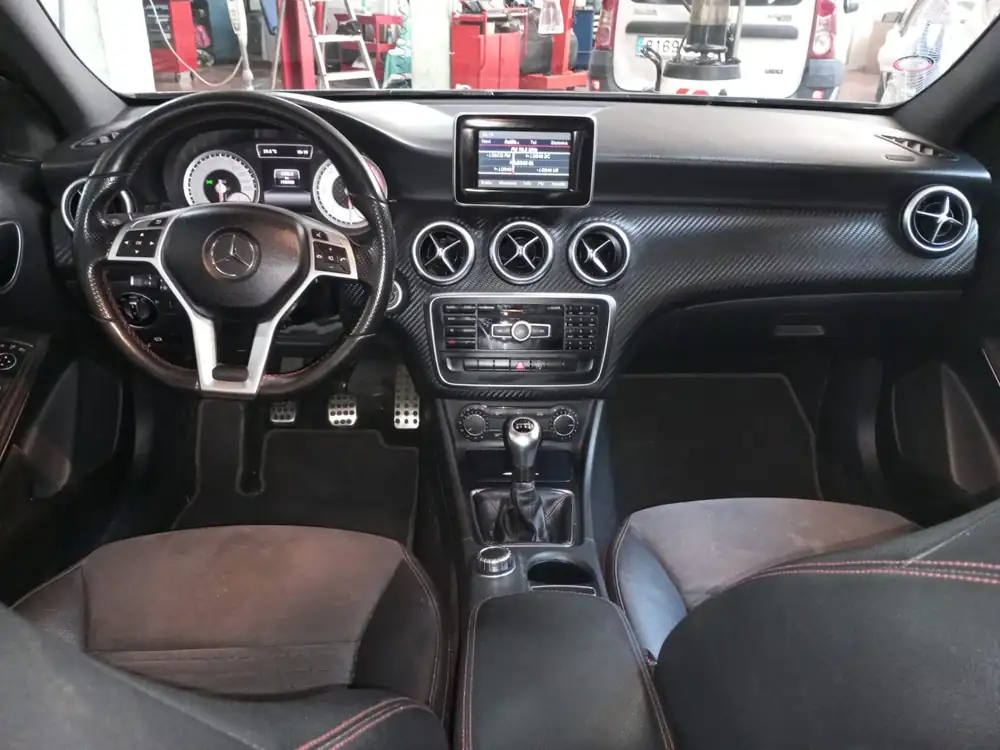 MERCEDES clase a