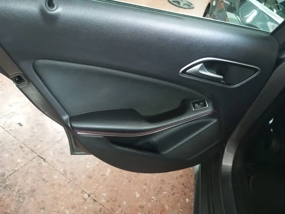 MERCEDES clase a