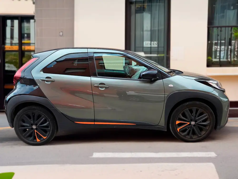 TOYOTA Aygo X Cross