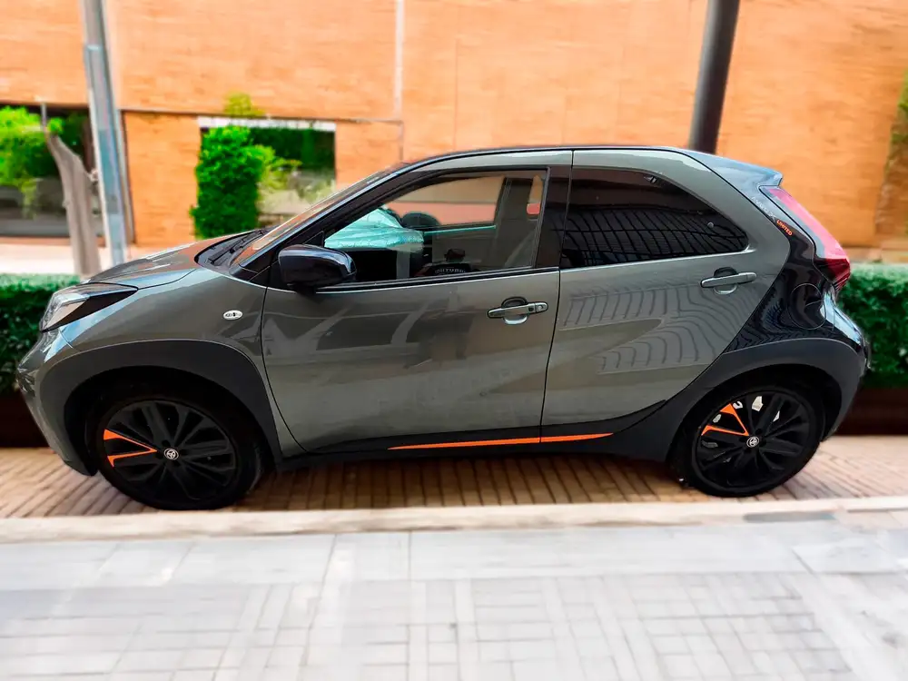 TOYOTA Aygo X Cross
