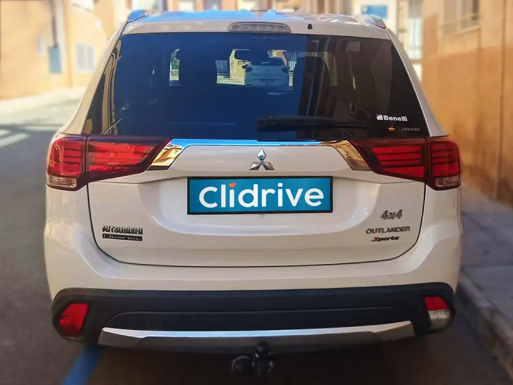 MITSUBISHI outlander