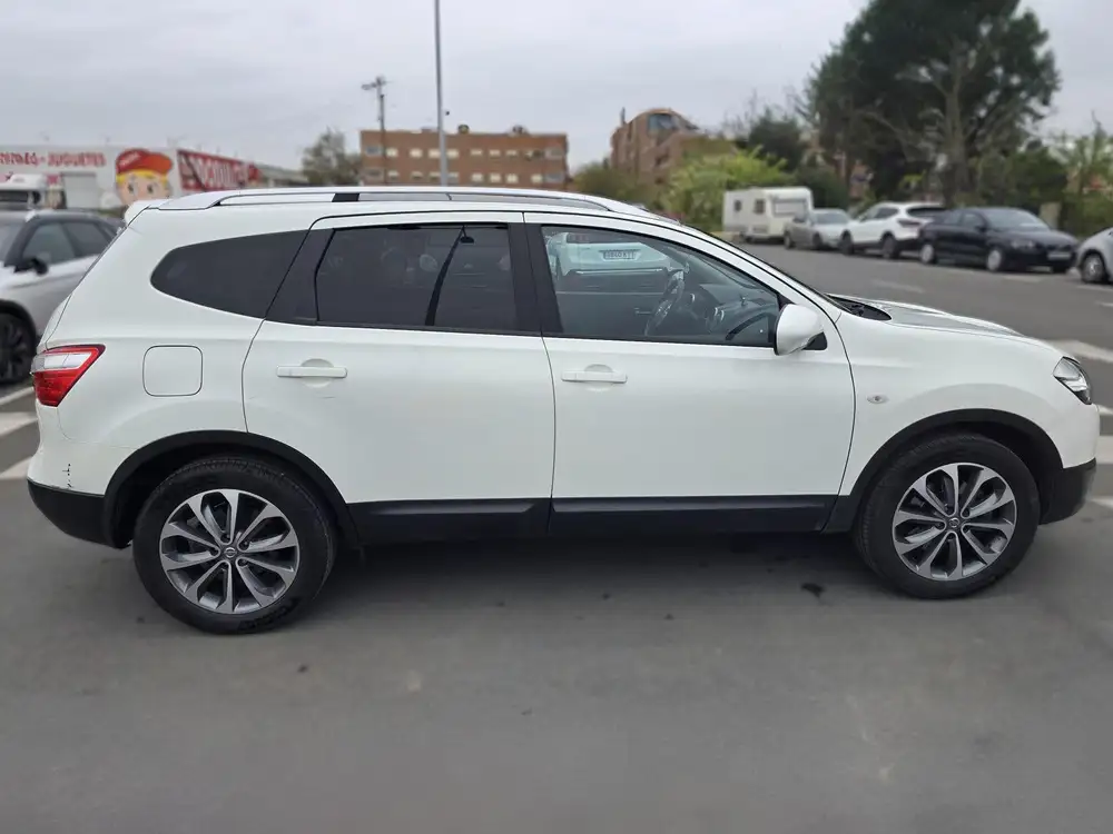 NISSAN qashqai