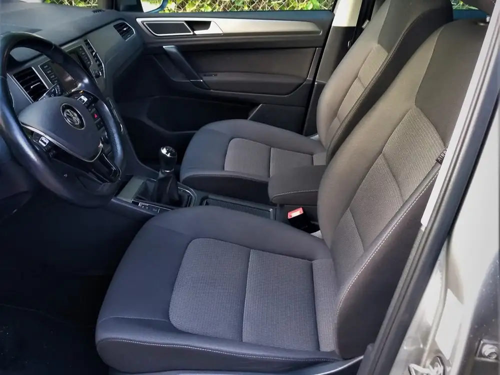 VOLKSWAGEN golf sportsvan