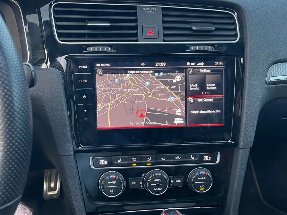 VOLKSWAGEN golf