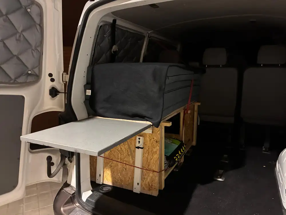 VOLKSWAGEN transporter