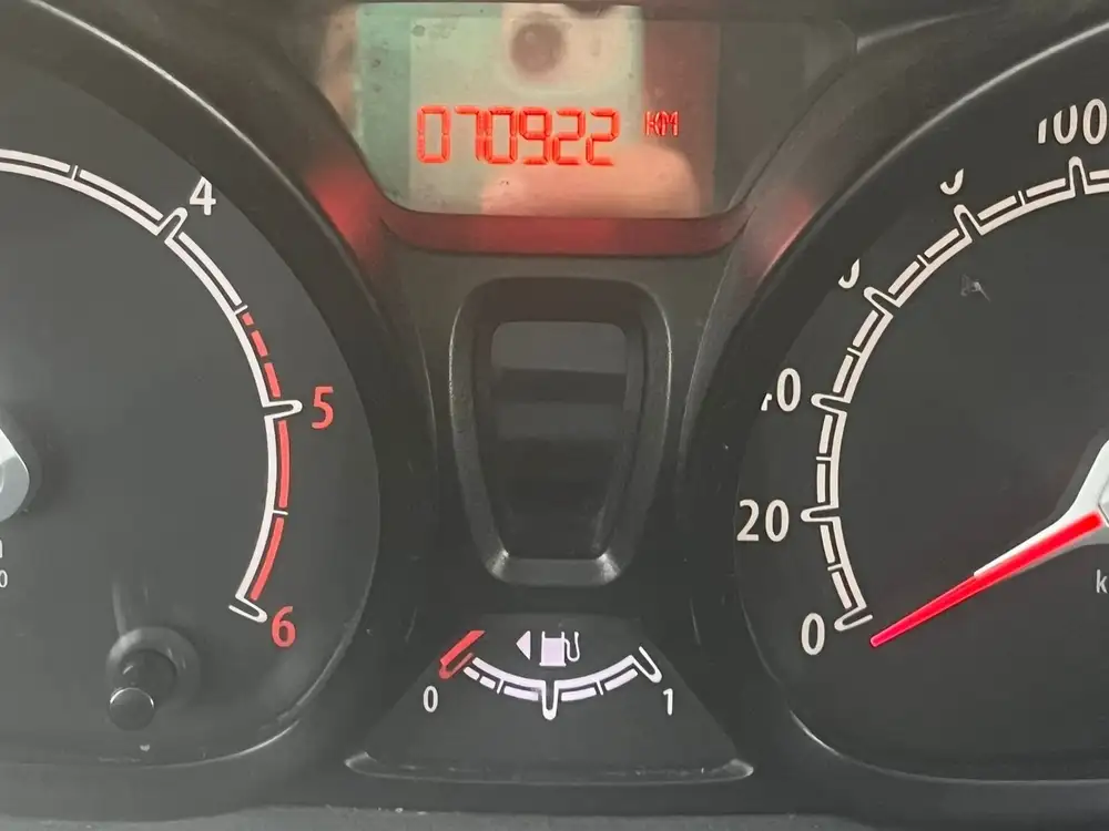 FORD fiesta - Foto 7 | Clidrive