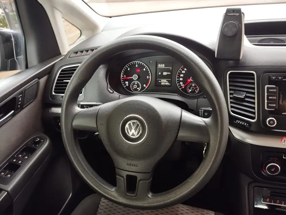 VOLKSWAGEN sharan