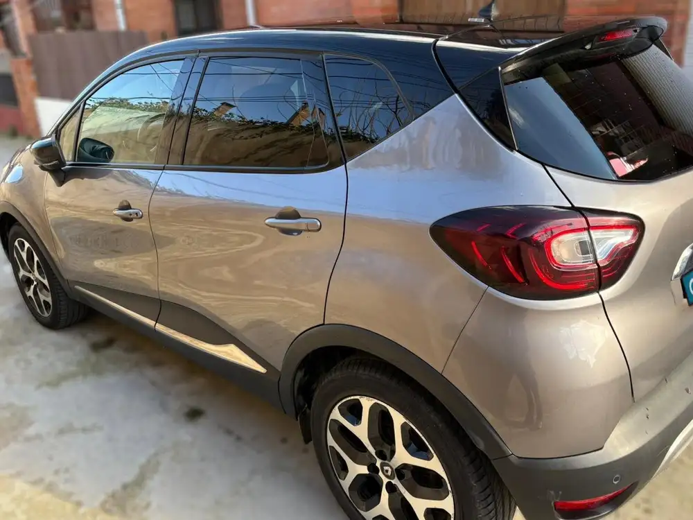 RENAULT captur
