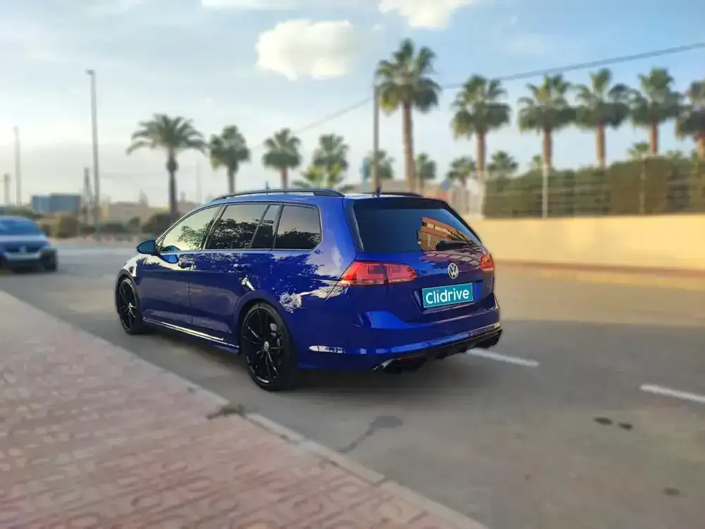 VOLKSWAGEN golf