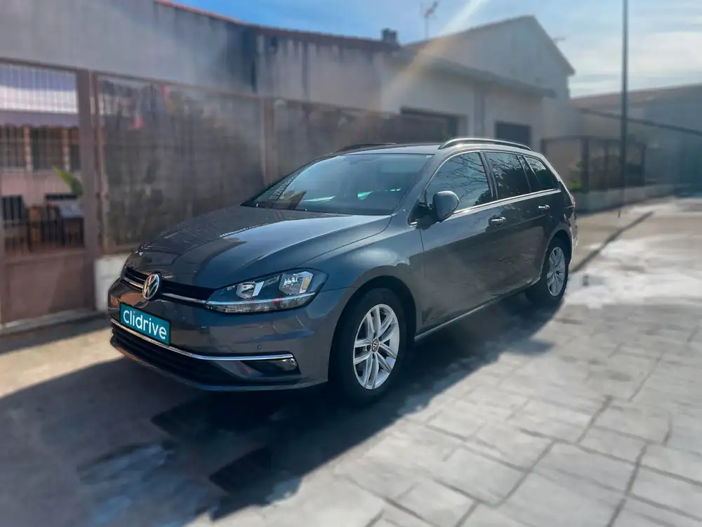 VOLKSWAGEN golf