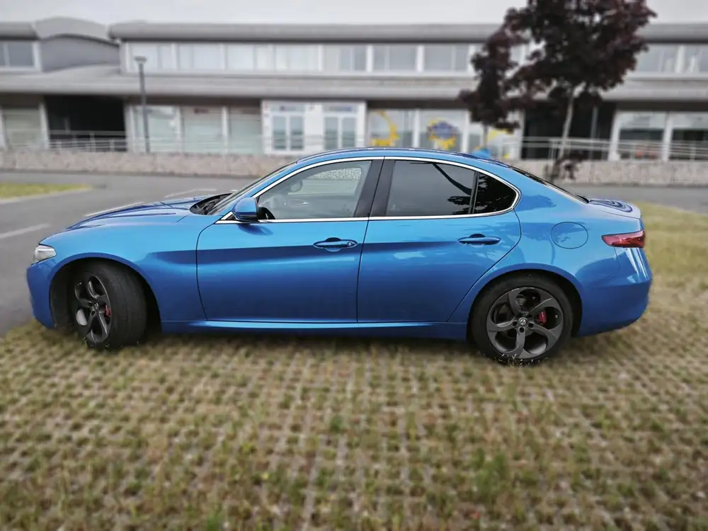 ALFA ROMEO giulia