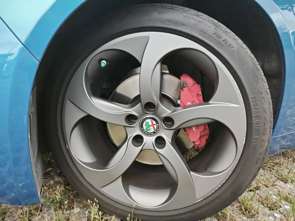 ALFA ROMEO giulia