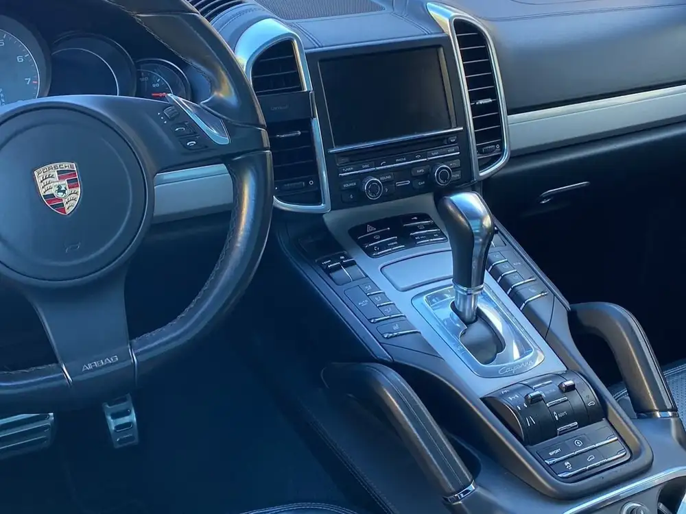 PORSCHE cayenne