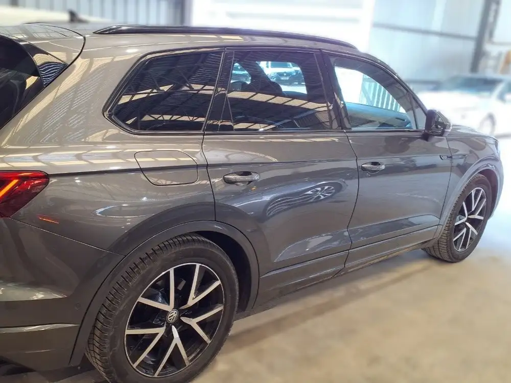 VOLKSWAGEN touareg - Foto 5 | Clidrive