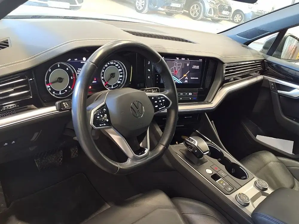 VOLKSWAGEN touareg - Foto 10 | Clidrive