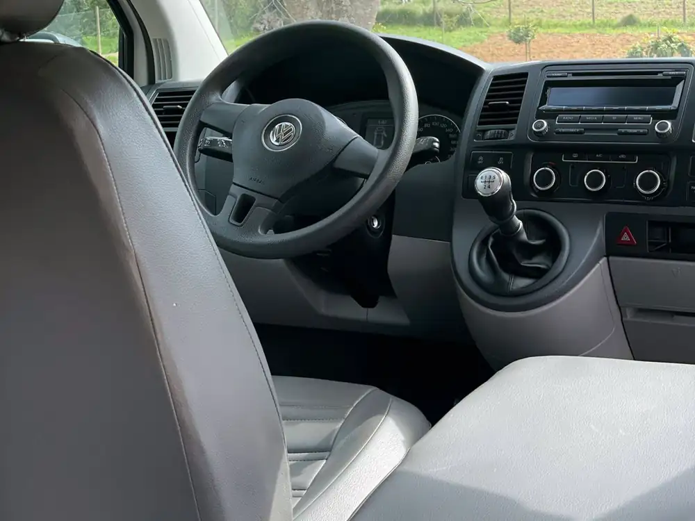 VOLKSWAGEN transporter