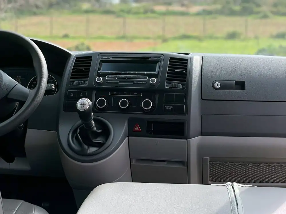 VOLKSWAGEN transporter