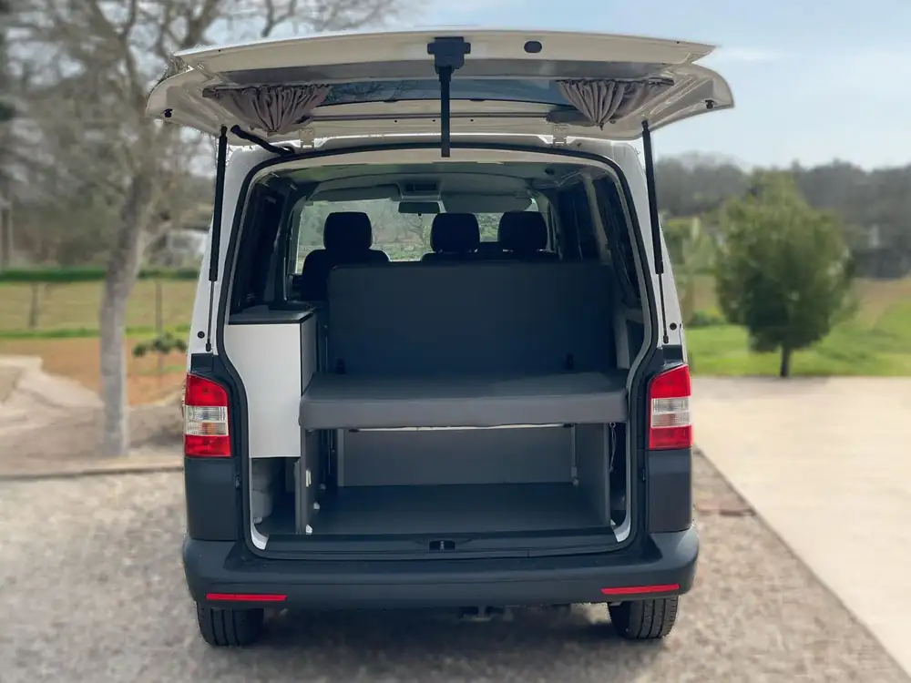 VOLKSWAGEN transporter