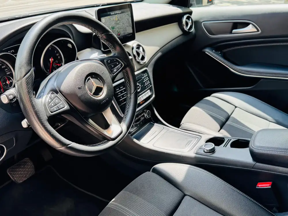 MERCEDES clase gla