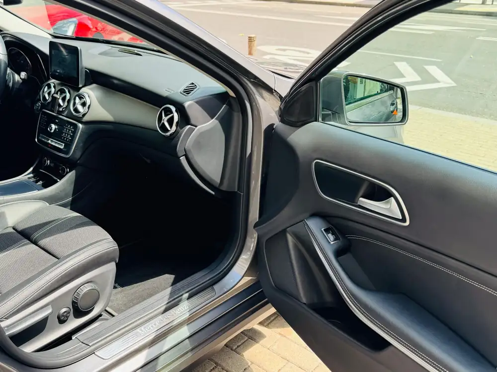 MERCEDES clase gla