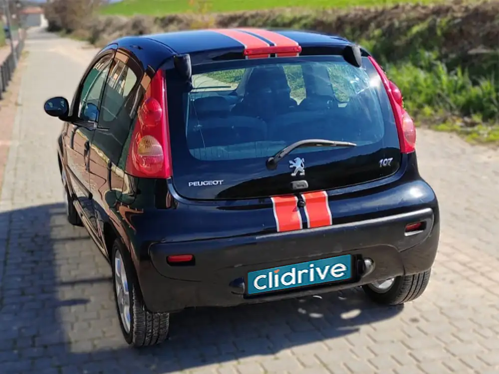 PEUGEOT 107