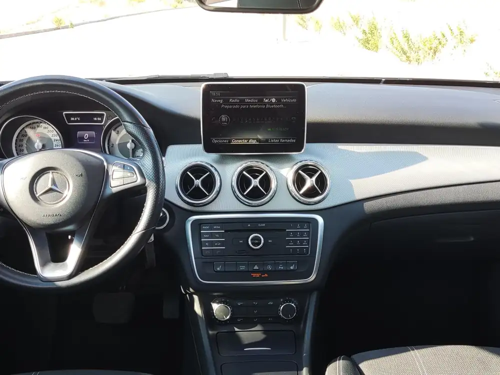 MERCEDES gla